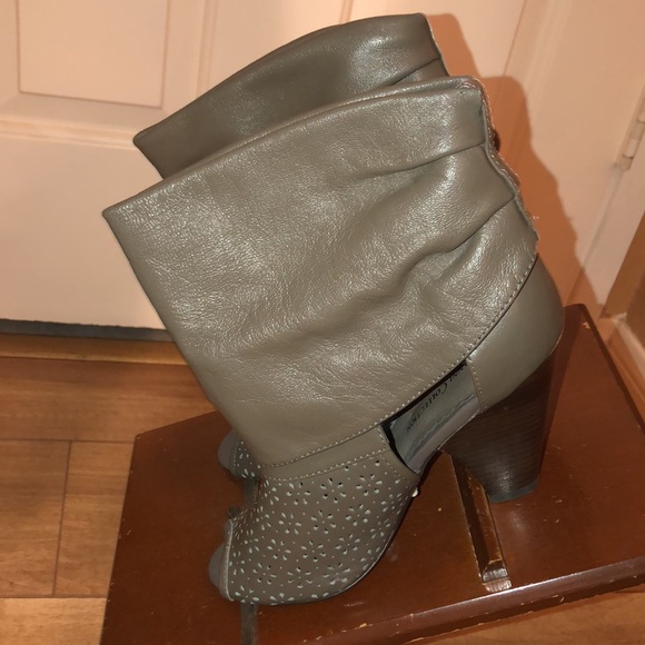 NWOB Vianni Collection taupe leather booties 6.5 by - Picture 7 of 17